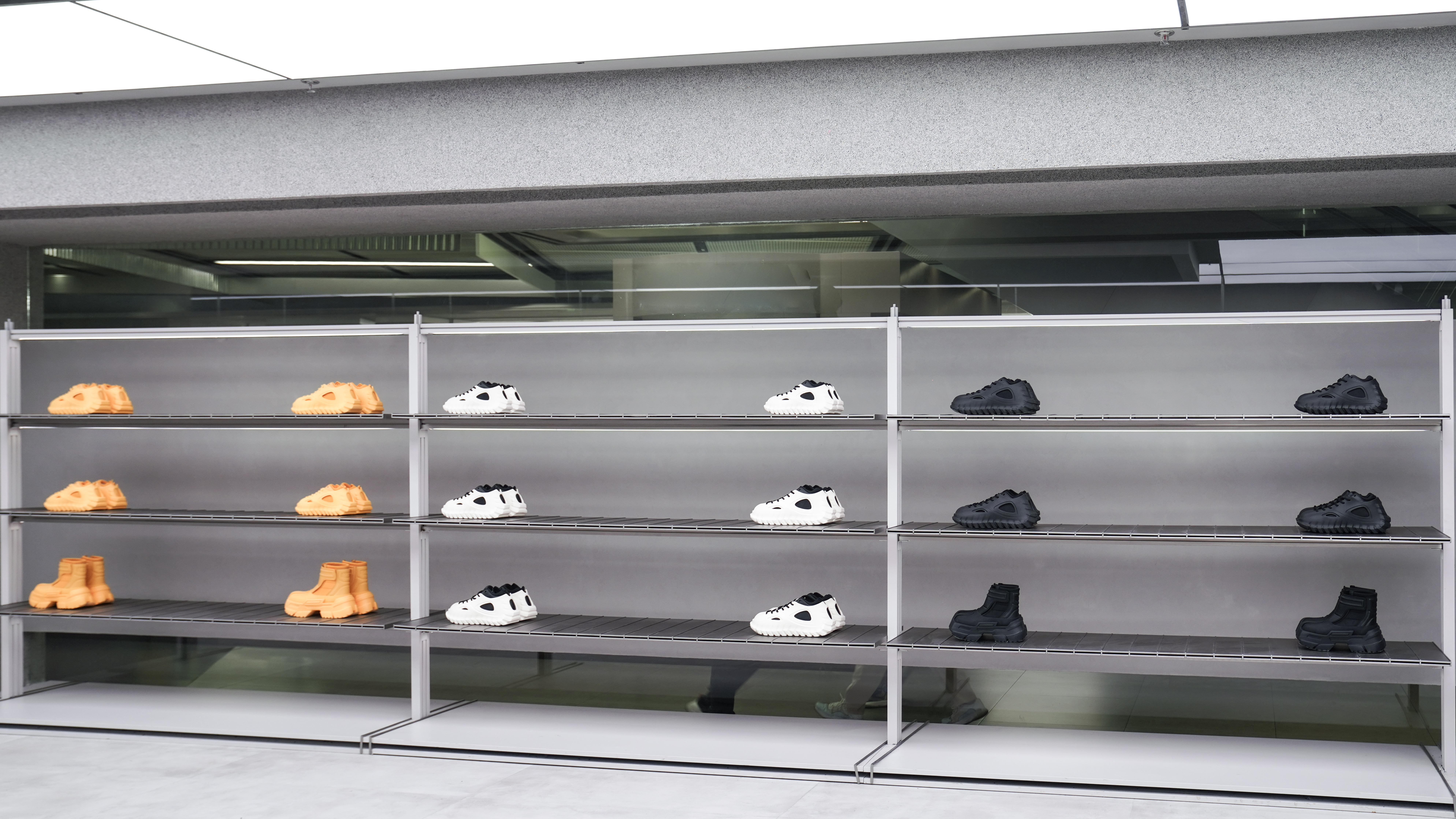 CHRISLV CONCEPT STORE